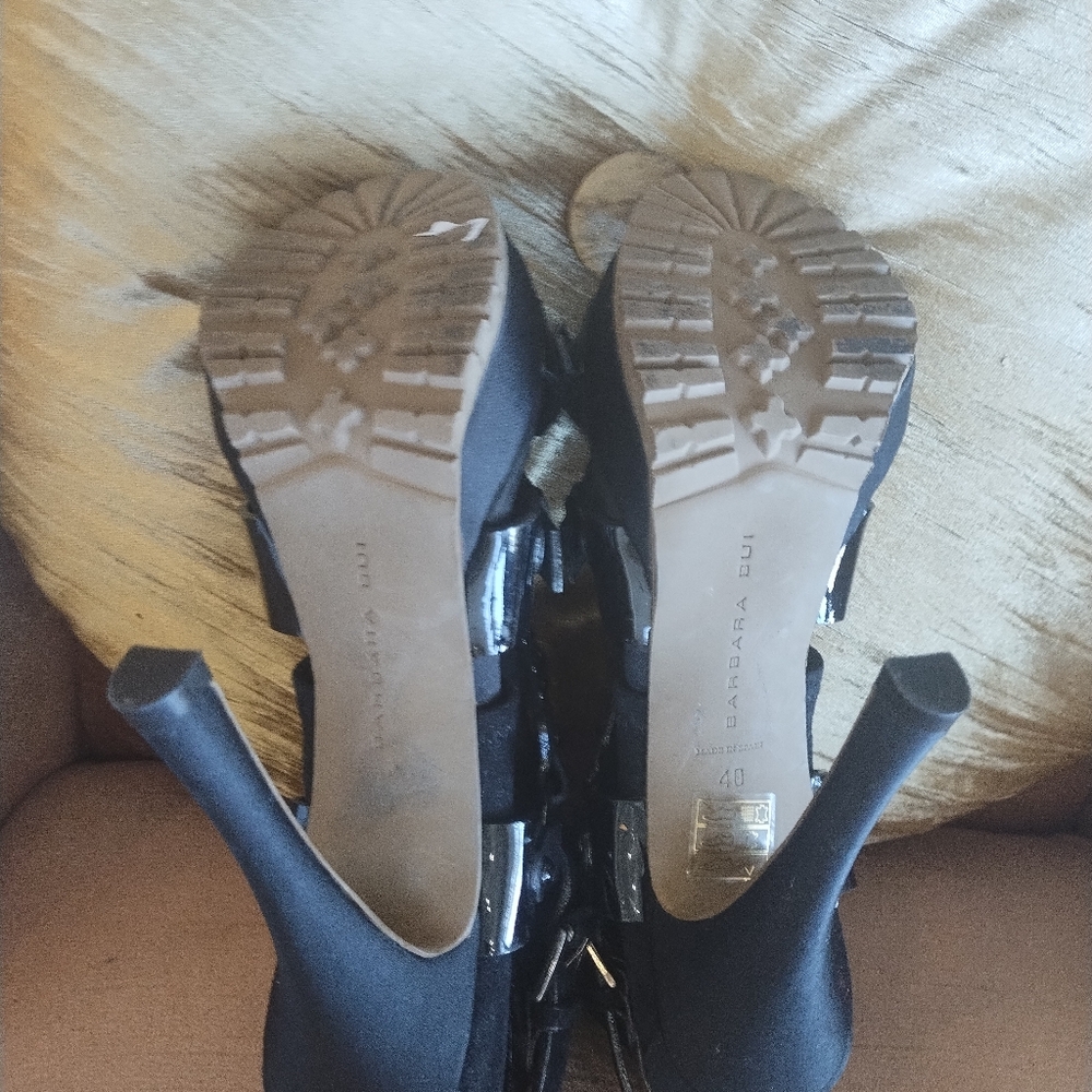 Shoes - Picture 7 of 12